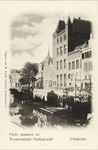 1291 Gezicht op de Oudegracht Weerdzijde te Utrecht met rechts het Diaconie Oude Mannen- en Vrouwenhuis (Huize Oudaen; ...